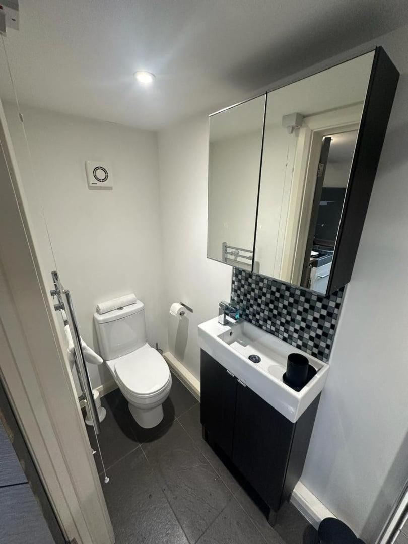 Chic & Trendy Studio Cardiff Exteriör bild